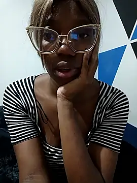 Snapshot of interracialhot chatting on 12-05-25, 01:36 interracialhot online show from 12-05-25, 01:36