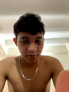 Snapshot of Juanchobet123 chatting on 11-18-25, 04:00 Juanchobet123 online show from 11-18-25, 04:00