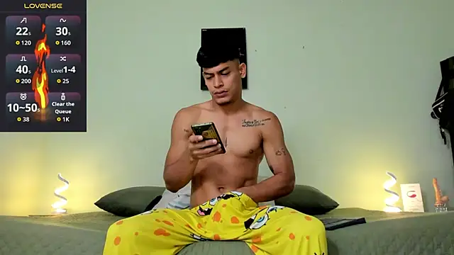 Snapshot of blorelopez chatting on 03-27-26, 10:48 blorelopez online show from 03-27-26, 10:48