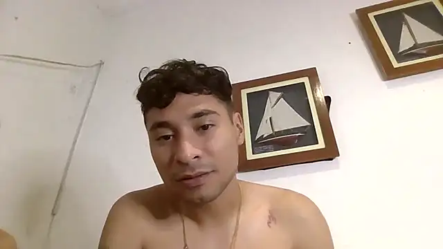 Snapshot of miguelgomher chatting on 12-14-25, 10:25 miguelgomher online show from 12-14-25, 10:25