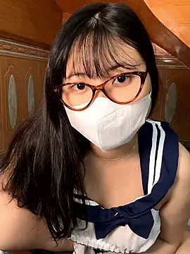 Snapshot of hide_from_colleagues chatting on 01-16-26, 07:01 hide from colleagues online show from 01-16-26, 07:01