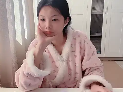 Snapshot of bunny-- chatting on 11-22-25, 06:01 bunny-- online show from 11-22-25, 06:01