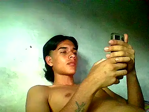 Snapshot of teoo_11 chatting on 02-12-26, 10:16 teoo 11 online show from 02-12-26, 10:16