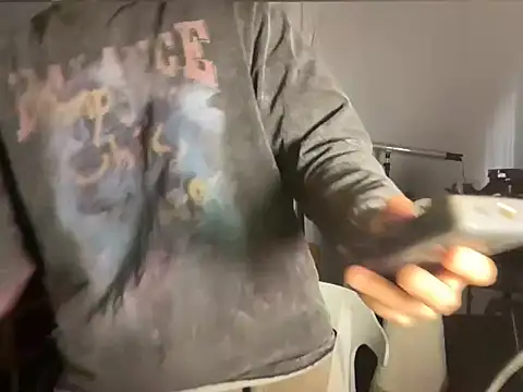 Snapshot of Juhone chatting on 11-27-25, 06:48 Juhone online show from 11-27-25, 06:48