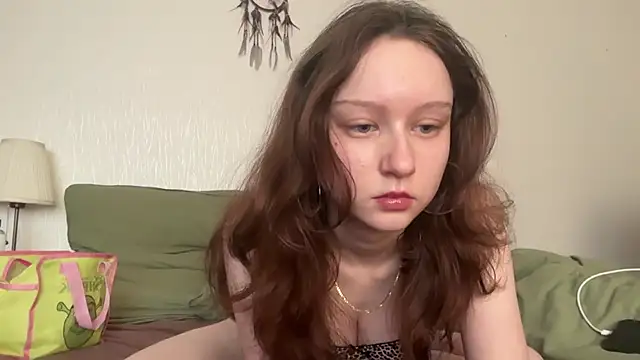 Snapshot of evelynnmaeee chatting on 03-16-26, 09:57 evelynnmaeee online show from 03-16-26, 09:57