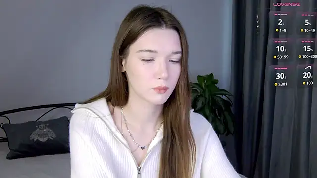 Snapshot of NicoletteBean chatting on 11-21-25, 08:02 NicoletteBean online show from 11-21-25, 08:02