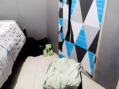 Snapshot of Savannah_Cock chatting on 11-21-25, 01:10 Savannah Cock online show from 11-21-25, 01:10