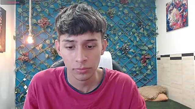 Snapshot of DraxBlade09 chatting on 12-17-25, 07:53 DraxBlade09 online show from 12-17-25, 07:53