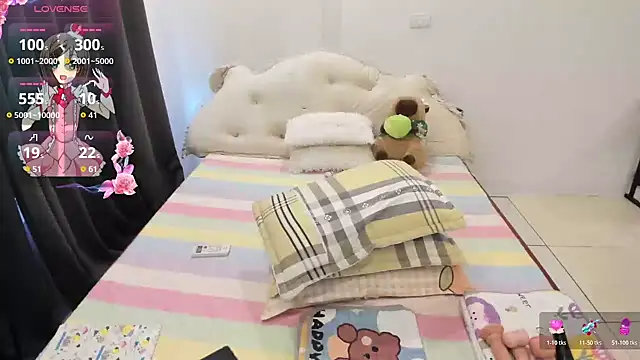 Teahyee online show from 03-24-26, 05:12