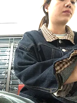 Miumiu95x online show from 12-14-25, 05:51