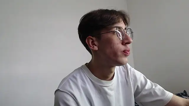 Snapshot of Dio__morningstar chatting on 12-01-25, 01:27 Dio morningstar online show from 12-01-25, 01:27