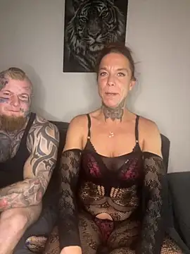 SexyInkedMiilfxx online show from 11-29-25, 11:24