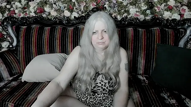 Snapshot of mariabelladonna chatting on 06-06-26, 11:48 mariabelladonna online show from 06-06-26, 11:48