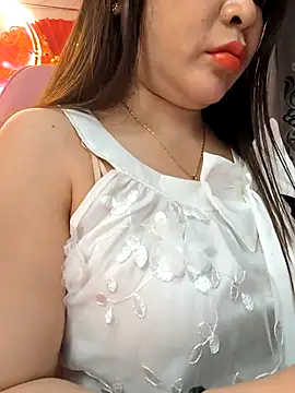 Snapshot of dis_princess chatting on 02-26-26, 02:43 dis princess online show from 02-26-26, 02:43