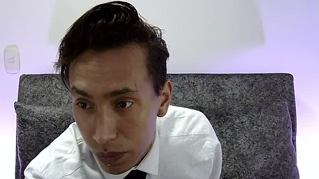 Snapshot of liam__blake chatting on 11-25-25, 02:11 liam blake online show from 11-25-25, 02:11