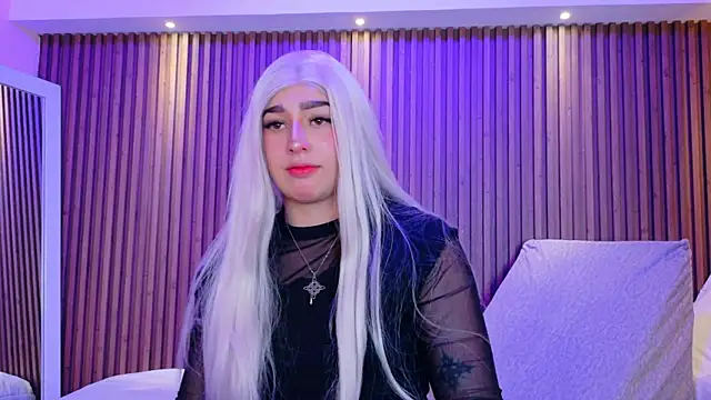 Snapshot of GabyRose9 chatting on 12-16-25, 07:30 GabyRose9 online show from 12-16-25, 07:30