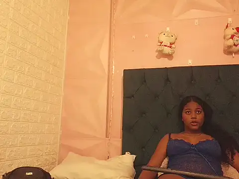 Snapshot of saniasex2025 chatting on 12-16-25, 04:56 saniasex2025 online show from 12-16-25, 04:56