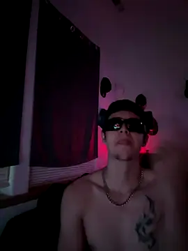 Snapshot of Rjlopezz chatting on 12-03-25, 03:14 Rjlopezz online show from 12-03-25, 03:14