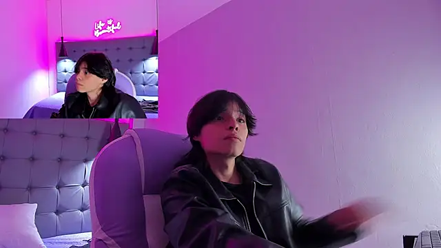 Sylasfrost online show from 11-23-25, 08:41