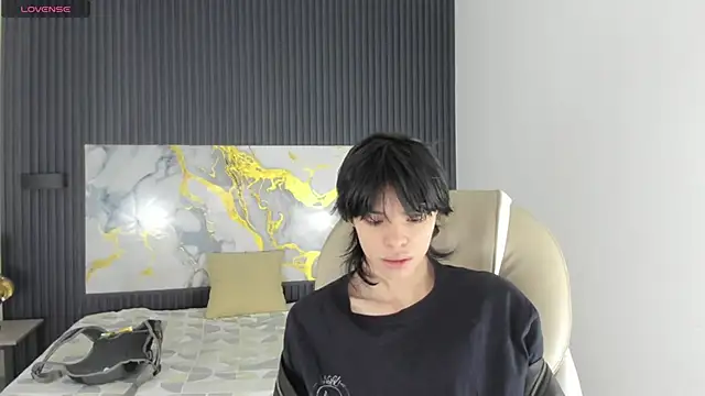 Snapshot of Sylasfrost chatting on 12-05-25, 07:10 Sylasfrost online show from 12-05-25, 07:10