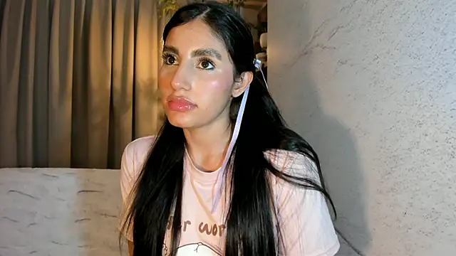 Snapshot of IsabelaStefano chatting on 07-17-26, 03:24 IsabelaStefano online show from 07-17-26, 03:24