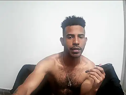 Snapshot of alberthot11 chatting on 12-22-25, 07:00 alberthot11 online show from 12-22-25, 07:00