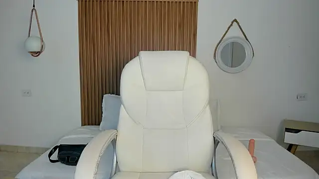 Alaska deluxe online show from 04-11-26, 07:51