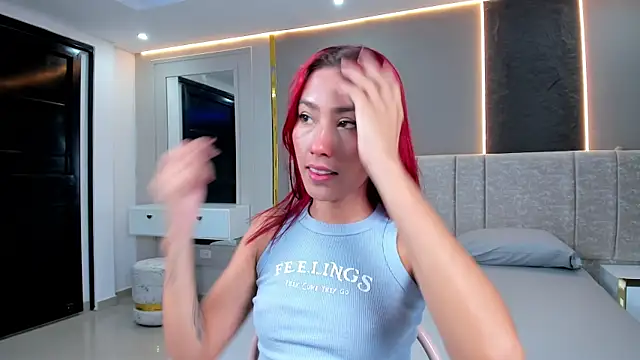 Snapshot of little-doll18 chatting on 11-26-25, 11:55 little-doll18 online show from 11-26-25, 11:55