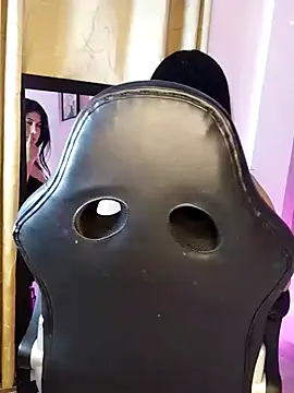 Emmyxxx online show from 02-21-26, 06:14