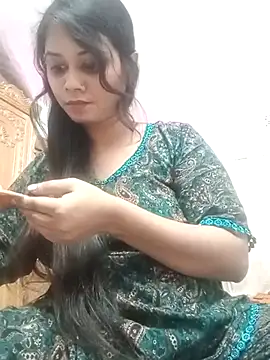 Snapshot of Farihasultana30 chatting on 12-15-25, 02:27 Farihasultana30 online show from 12-15-25, 02:27