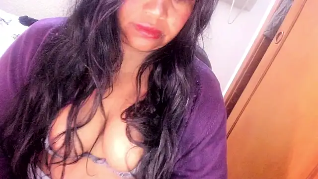 ebonycamelia online show from 05-28-26, 08:06