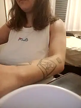 Snapshot of xxxluana chatting on 12-16-25, 02:27 xxxluana online show from 12-16-25, 02:27