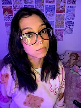 Snapshot of Valen-Foxx1 chatting on 11-28-25, 05:43 Valen-Foxx1 online show from 11-28-25, 05:43