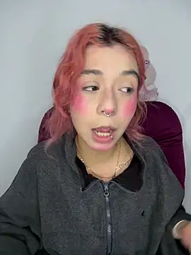 Valen-Foxx1 online show from 04-10-26, 06:18