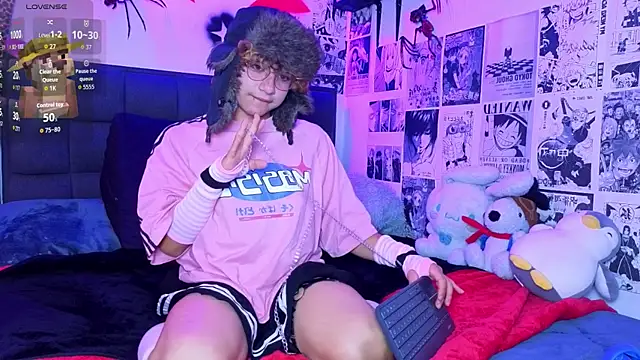 Snapshot of Apolo_Ushi chatting on 01-11-26, 01:27 Apolo Ushi online show from 01-11-26, 01:27