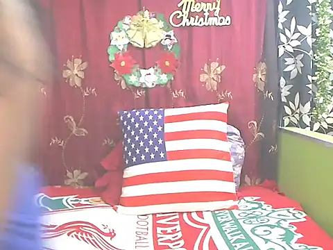 Snapshot of foxyyindian chatting on 12-15-25, 06:28 foxyyindian online show from 12-15-25, 06:28