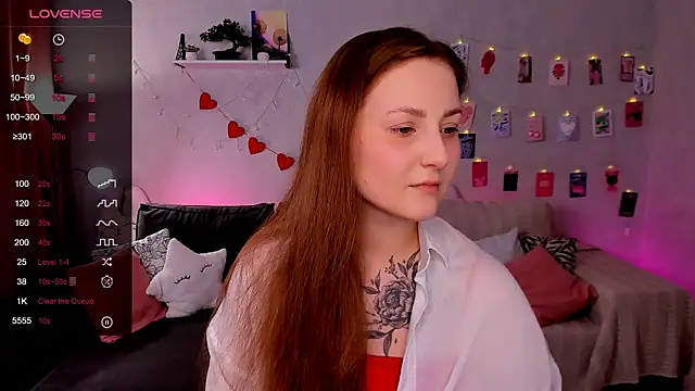 velvet cherry  online show from 03-07-26, 08:44