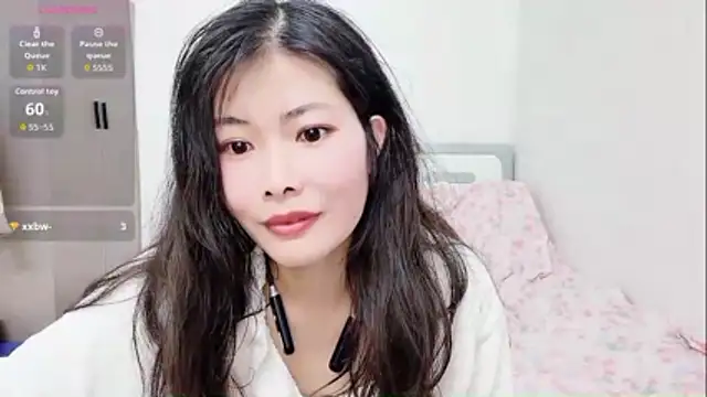 Snapshot of Ava-Baby chatting on 11-25-25, 07:52 Ava-Baby online show from 11-25-25, 07:52