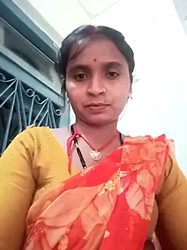 Snapshot of Hot_erion chatting on 11-23-25, 04:56 Hot erion online show from 11-23-25, 04:56