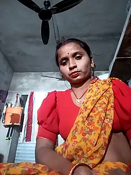 Snapshot of Hot_erion chatting on 11-24-25, 10:48 Hot erion online show from 11-24-25, 10:48