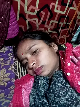 Snapshot of Hot_erion chatting on 12-13-25, 11:32 Hot erion online show from 12-13-25, 11:32