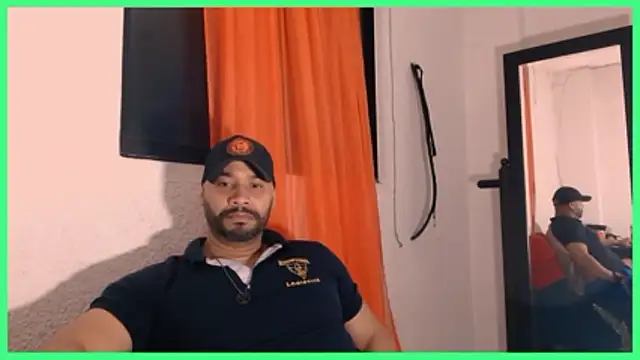 Snapshot of musclehetero chatting on 06-22-26, 07:49 musclehetero online show from 06-22-26, 07:49