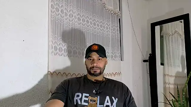 Snapshot of musclehetero chatting on 07-19-26, 12:31 musclehetero online show from 07-19-26, 12:31