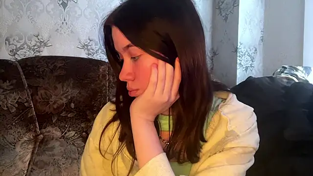 Snapshot of DebbiGoodknight chatting on 03-05-26, 10:44 DebbiGoodknight online show from 03-05-26, 10:44