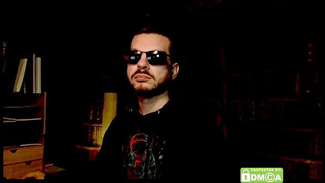 Snapshot of justshutupandwatch chatting on 12-15-25, 12:15 justshutupandwatch online show from 12-15-25, 12:15