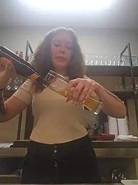 Snapshot of Megintbeus chatting on 11-23-25, 08:52 Megintbeus online show from 11-23-25, 08:52