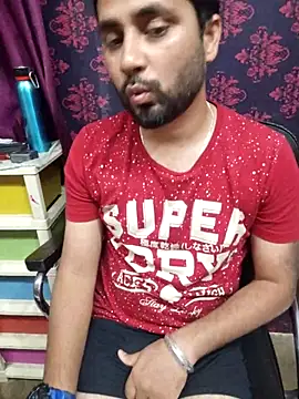 Cute Lucky online show from 04-21-26, 10:10