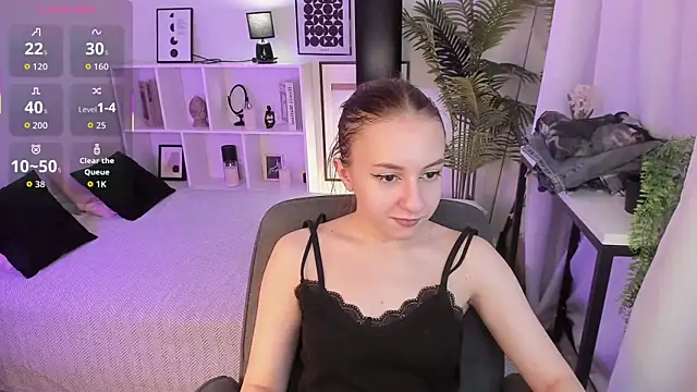 Snapshot of BeautifulSnake chatting on 12-02-25, 08:37 BeautifulSnake online show from 12-02-25, 08:37