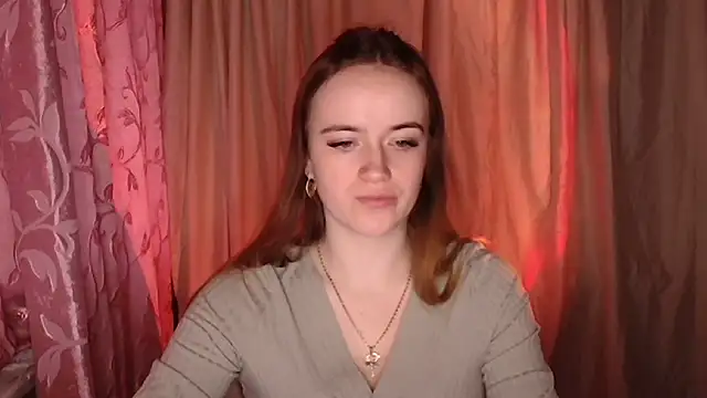 Snapshot of Illa_May chatting on 12-16-25, 07:13 Illa May online show from 12-16-25, 07:13