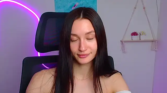 Stella XO online show from 04-10-26, 06:12